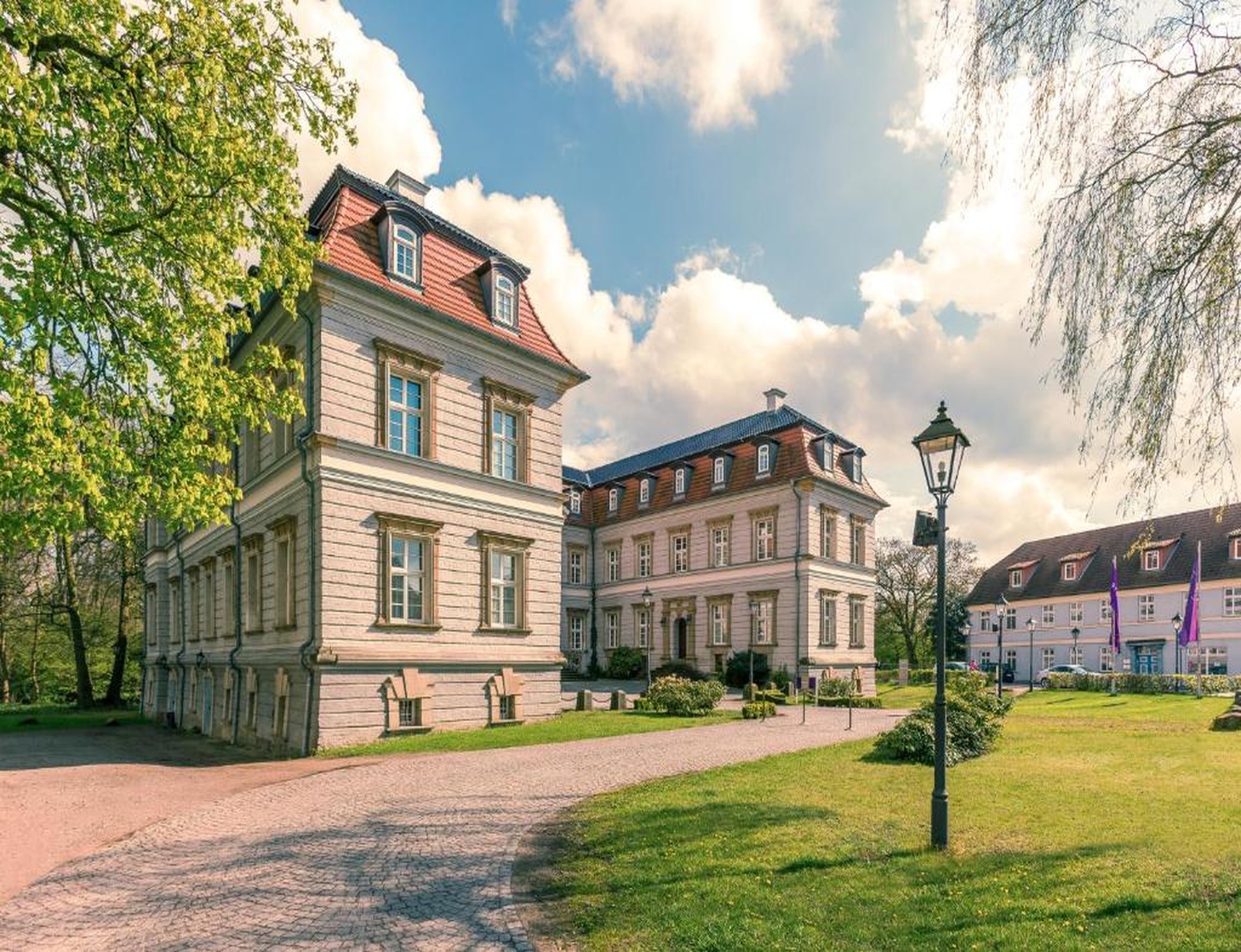 Sunday Hotel Schloss Neustadt Glewe exterior